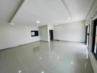 3-bedroom-flat-for-rent-in-meanwood-ibex