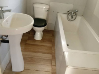 2-bedroom-flat-for-rent-in-makeni-bonaventure