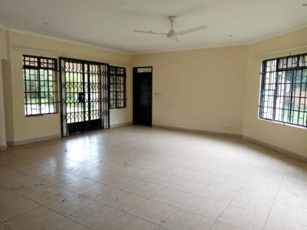 spacious-3-bedroom-house-with-swimming-pool-in-prospect-hill-big-3