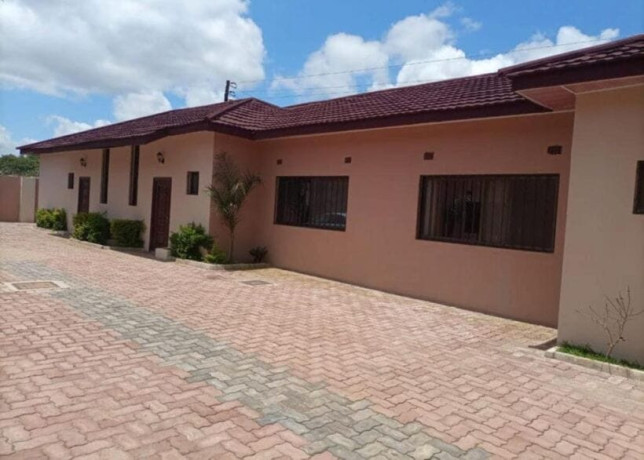 2-bedroom-flat-for-rent-in-roma-big-0