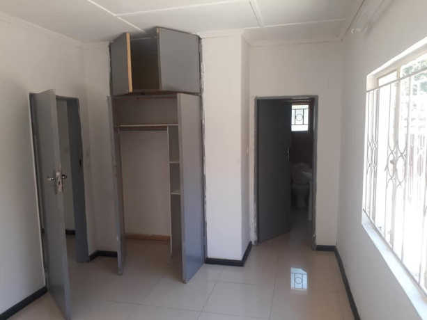 3-bedroom-flat-for-rent-in-avondale-big-6