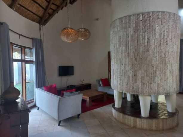 2-bedroom-fully-furnished-house-for-rent-in-eureka-park-big-2