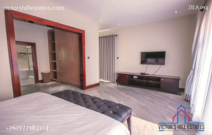 4-bedroom-in-villa-roma-park-big-4