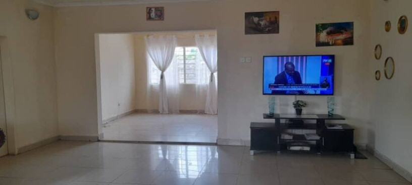 2-bedroom-flat-for-rent-in-barlaston-big-5