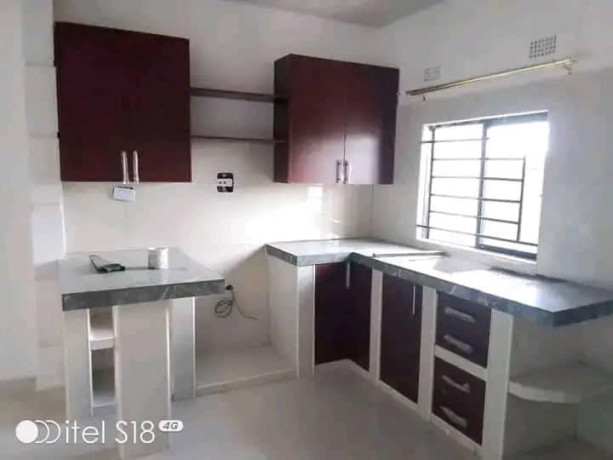 1-bedroom-flat-for-rent-in-chalala-big-2