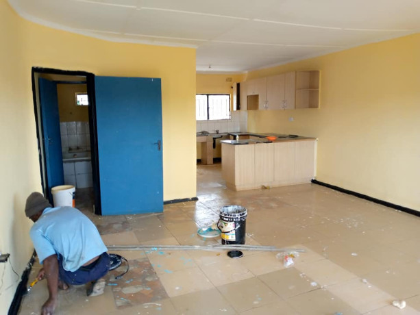 2-bedroom-house-for-rent-in-7-miles-big-3