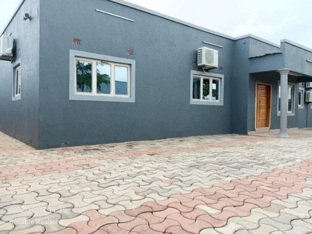 3-bedroom-flat-for-rent-in-chalala-big-1