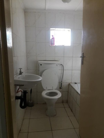 neat-and-spacious-bedsitter-in-avondale-big-6