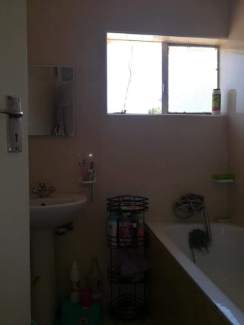 2-bedroom-flat-for-rent-in-rhodespark-big-3