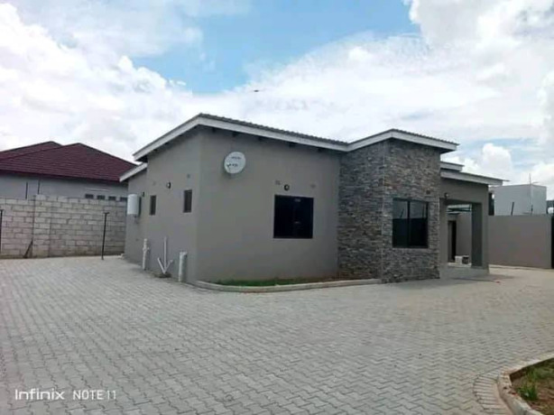 2-bedroom-flat-for-rent-in-state-lodge-big-2