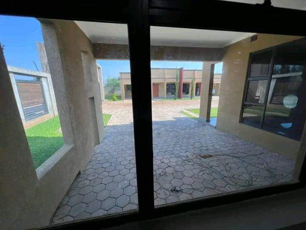 2-bedroom-flat-for-rent-in-makeni-konga-big-4