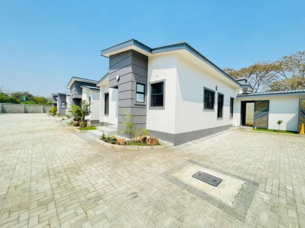 2-bedroom-apartment-for-rent-in-kabulonga-big-0