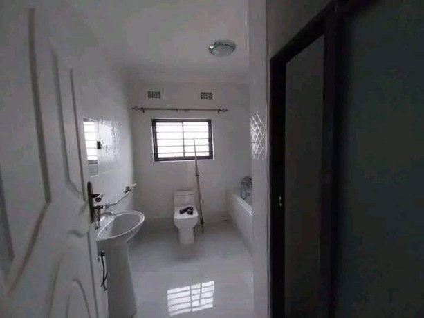 3-bedroom-house-for-rent-in-makeni-big-6