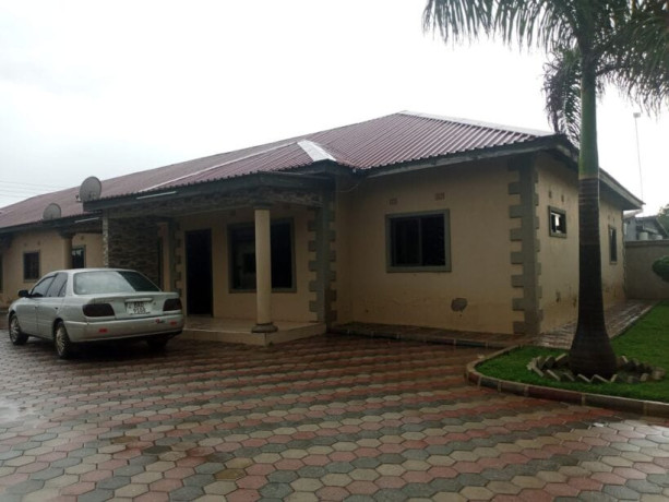 spacious-2-bedroom-flat-for-rent-in-libala-south-big-5