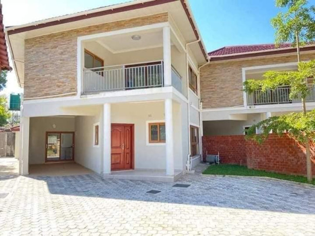 3-bedroom-apartment-for-rent-in-longacres-big-1