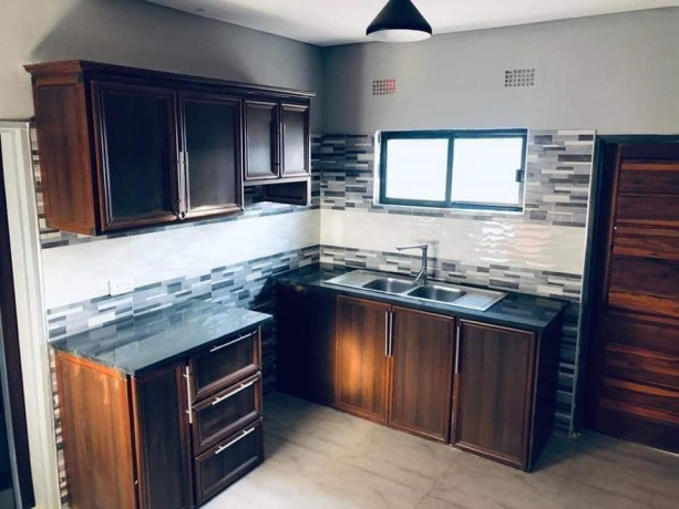 3-bedroom-house-for-rent-in-meanwood-big-4