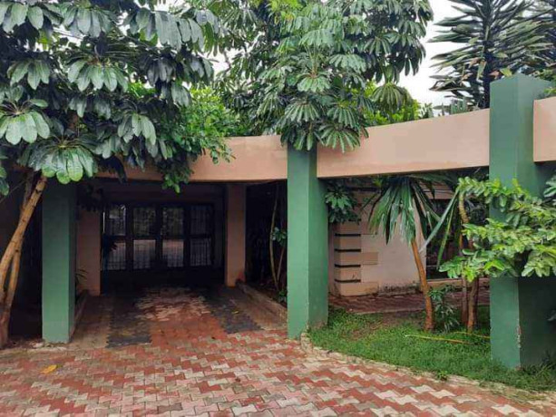 lovely-3-bedroom-house-in-kabangwe-big-0