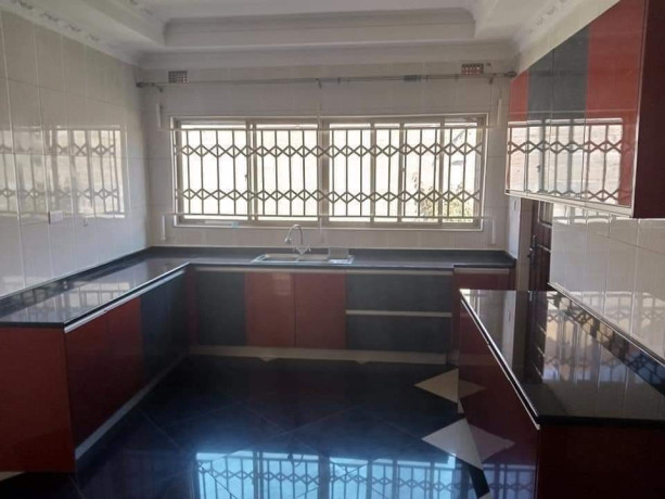 3-bedroom-apartment-for-rent-in-foxdale-big-3