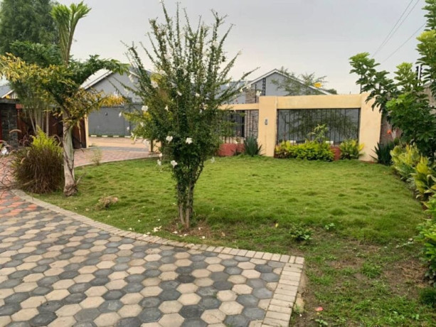 3-bedroom-flat-for-rent-in-silverest-big-7