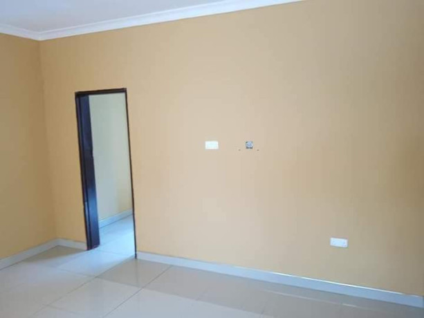 1-bedroom-flat-for-rent-in-makeni-east-big-4