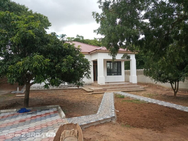 3-bedroom-standalone-house-for-rent-in-chudleigh-big-1