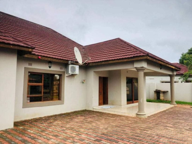 3-bedroom-standalone-house-for-rent-in-meanwood-ibex-big-3