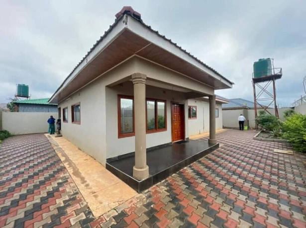 3-bedroom-house-for-rent-in-chelston-big-1