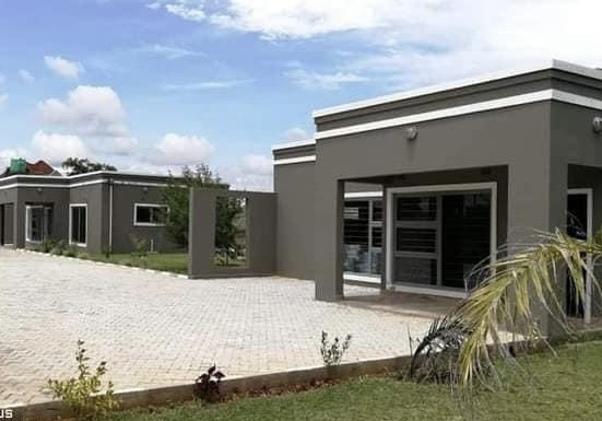 3-bedroom-flat-for-rent-in-waterfalls-big-0