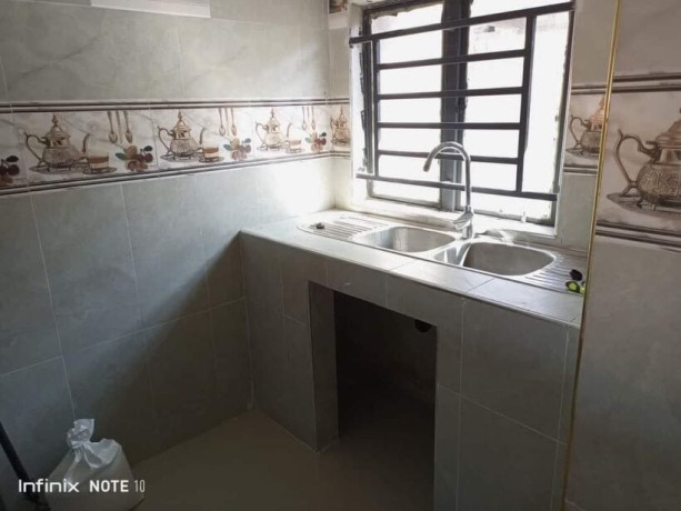 3-bedroom-flat-for-rent-in-chalala-big-4