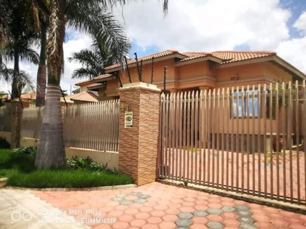 3-bedroom-flat-for-rent-in-roma-park-big-1