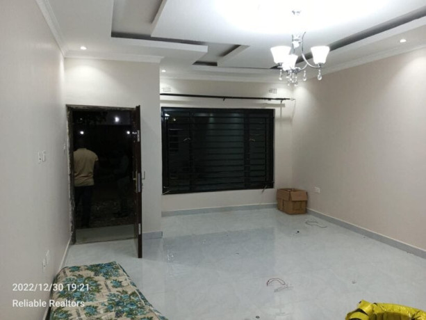 2-bedroom-flat-for-rent-in-chalala-big-3