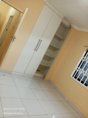2-bedroom-flat-for-rent-in-chalala-big-6