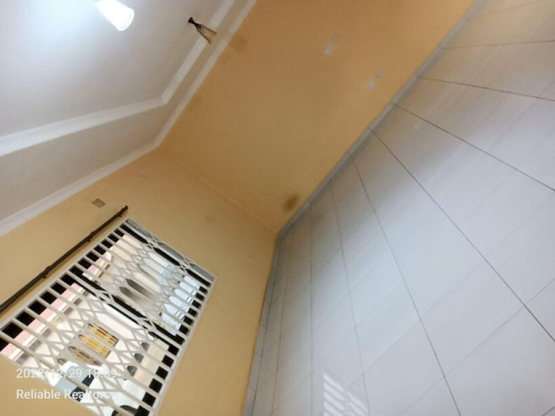 2-bedroom-flat-for-rent-in-chalala-big-5