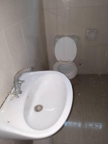 3-bedroom-flat-for-rent-in-chalala-big-9