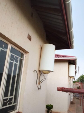 3-bedroom-flat-for-rent-in-chalala-big-0