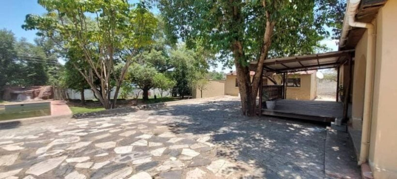 3-bedroom-house-for-rent-in-roma-big-6