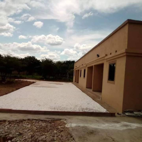 1-bedroom-flat-for-rent-in-9-miles-big-5