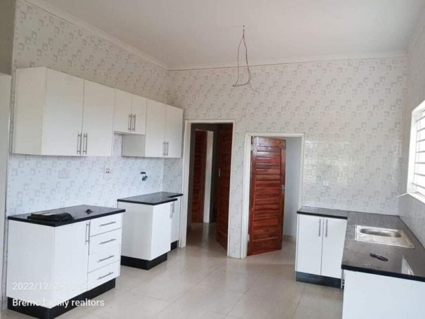 2-bedroom-flat-for-rent-in-chalala-big-1