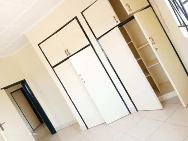 3-bedroom-flat-for-rent-in-chalala-big-1