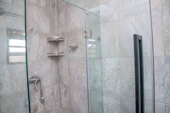 3-bedroom-flat-for-rent-in-chalala-big-3