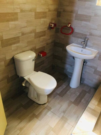 2-bedroom-flat-for-rent-in-olympia-big-4