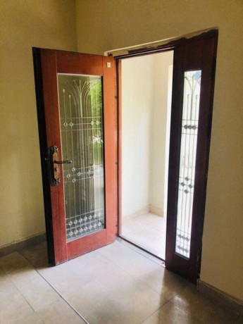 2-bedroom-flat-for-rent-in-olympia-big-5