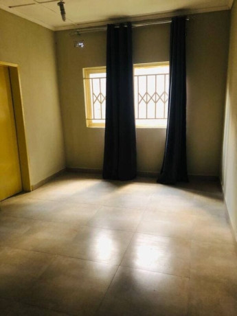 2-bedroom-flat-for-rent-in-olympia-big-7