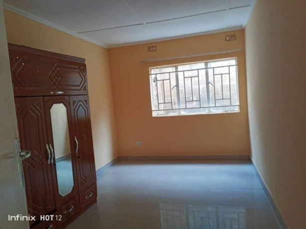 2-bedroom-flat-for-rent-in-ibex-hill-big-7