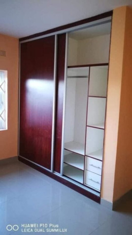 2-bedroom-flat-for-rent-in-chalala-big-4