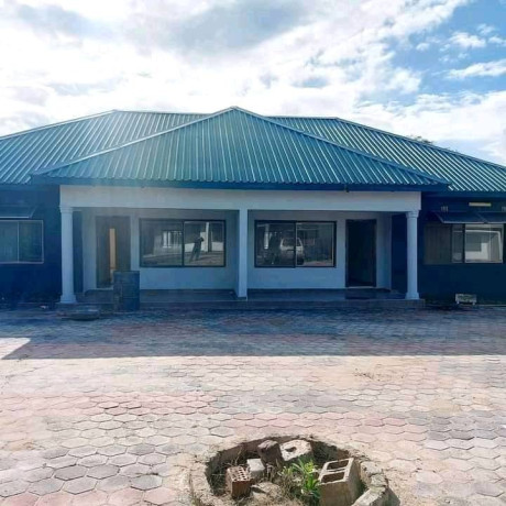 2-bedroom-newly-built-flats-for-rent-in-silverest-big-0