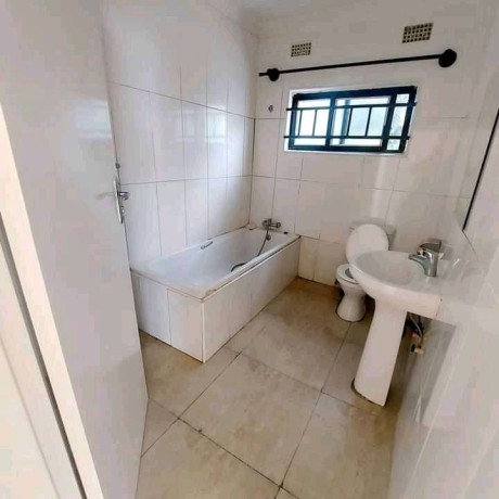 2-bedroom-newly-built-flats-for-rent-in-silverest-big-3