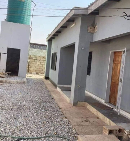 2-bedroom-flat-for-rent-in-chalala-big-4