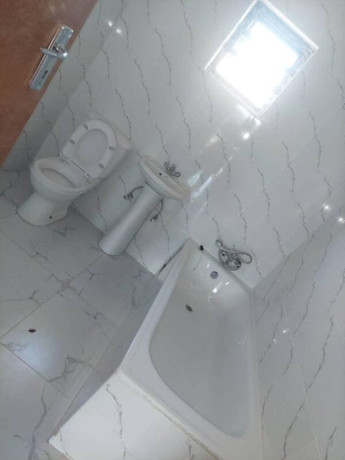 3-bedroom-flat-for-rent-in-chalala-big-4