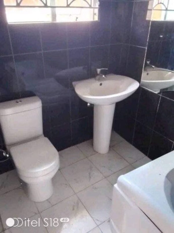 3-bedroom-flat-for-rent-in-chalala-big-4